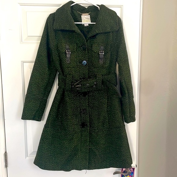 XOXO Jackets & Blazers - 🌿3/$10🌿Unique tweed green and black fashionable long coat